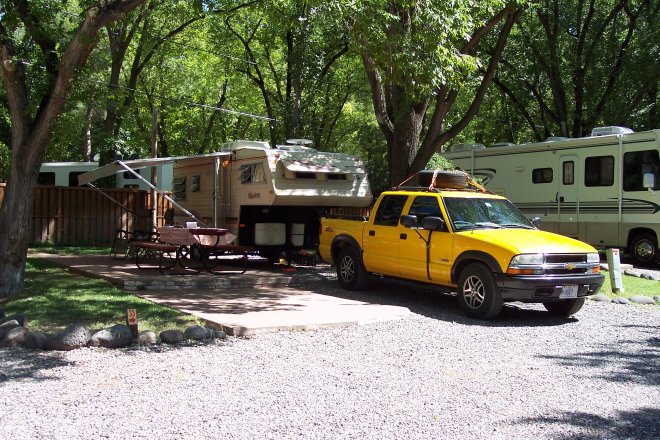 1984 Sunline F-1850 Fifth Wheel. Campground at Sedona, Arizona, Sept 2010 for 3 days. Nice & relaxed here! Tow vehicle 2003 Chevy S10 4.3 liter V6 engine. When I get home, upgrading to 2010 GMC Canyon Crew Cab Pickup with 5.3 liter V8 engine.
101 0036